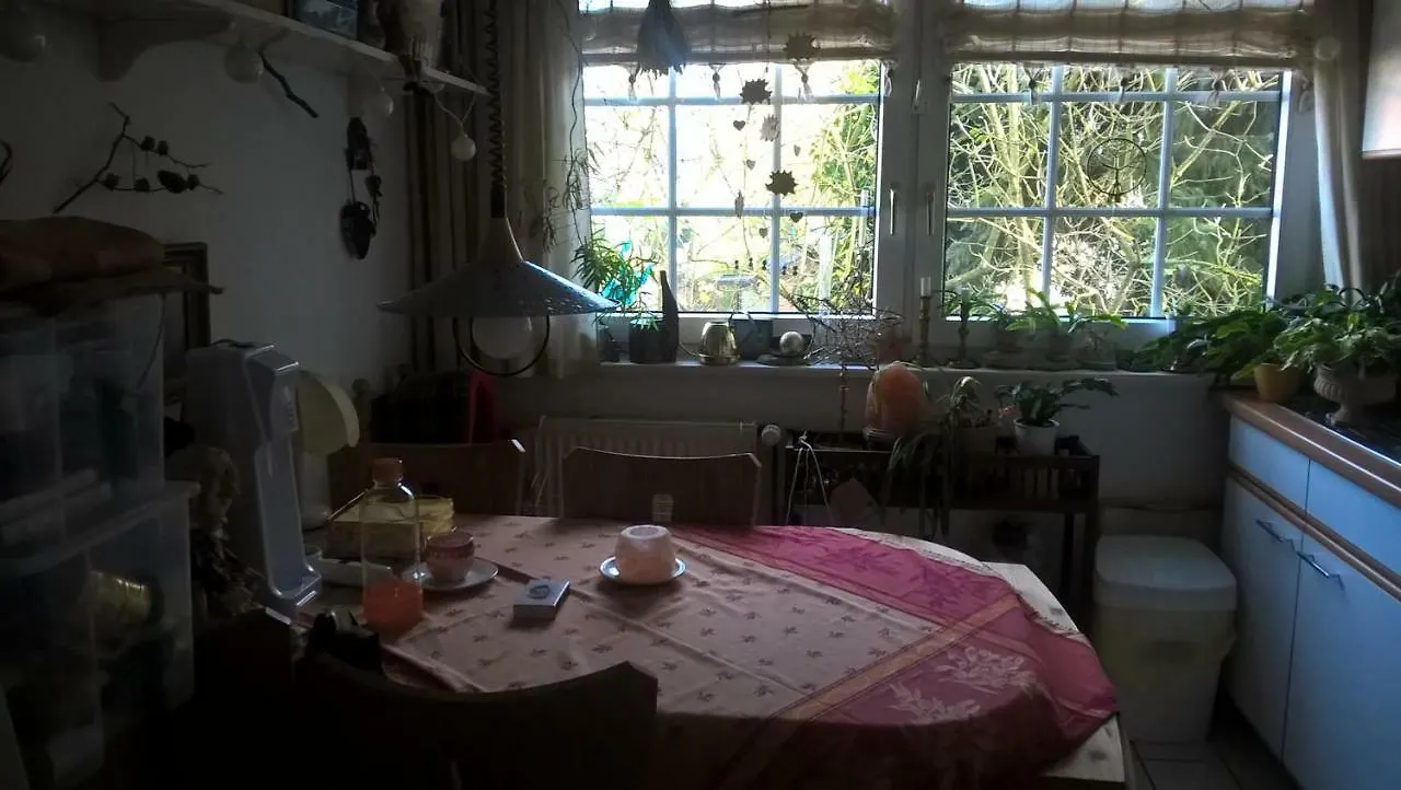 Gemütl. Ferienwohnung und Privatzimmer Hamburg 0*,